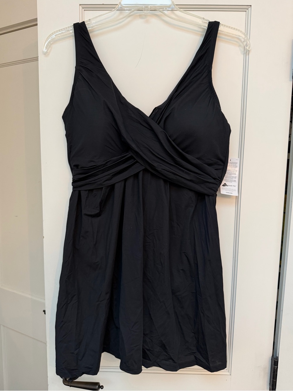NWT LANDS END BLACK CRISS CROSS SWIM DRESS ONE PIECE SIZE 16 D bathing suit